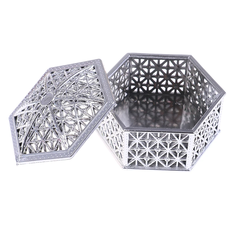 Plastic Retro Hollow Gold Foil Candy Box Chocolate Gift Treat Boxes Jewelry Storage Wedding Favor Box Party Favor Souvenir