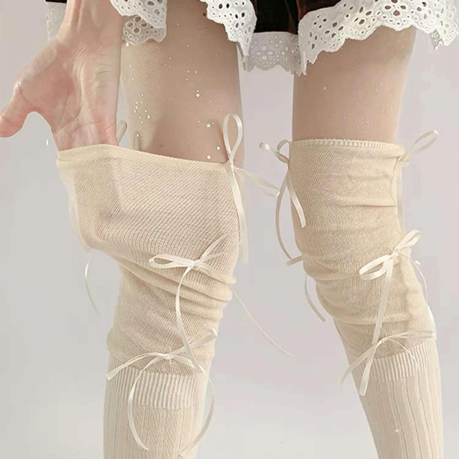 Lolita Lange Socken Frauen Bandage Band Schleife Süße Mädchen Kawaii Nette Über Knie Socken Ballett Stil Einfarbig Schwarz Weiß Socken – Detail 6