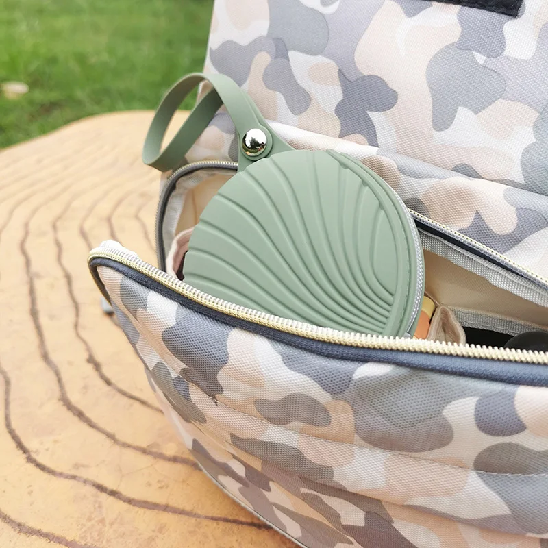 Baby Pacifier Box Silicone Dustproof Storage Bag Coin Purse Can Hang On Baby Stroller New Infant Nipple Holder Teat Attachment pacifier holder plastic pacifier box