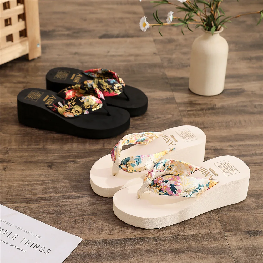 

Fashion Women Flip Flops Beach Platform Slippers Casual Outside Wedges Sandals Summer Women Indoor House Shoes Slide Zapatos