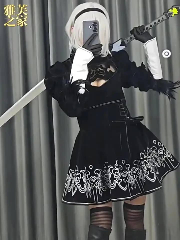 2B コスプレ衣装 黒 ウィッグ　武器　付き Amazon.co.jp: 漫尚cosplayウィッグ付き NieR:Automata (ニーア