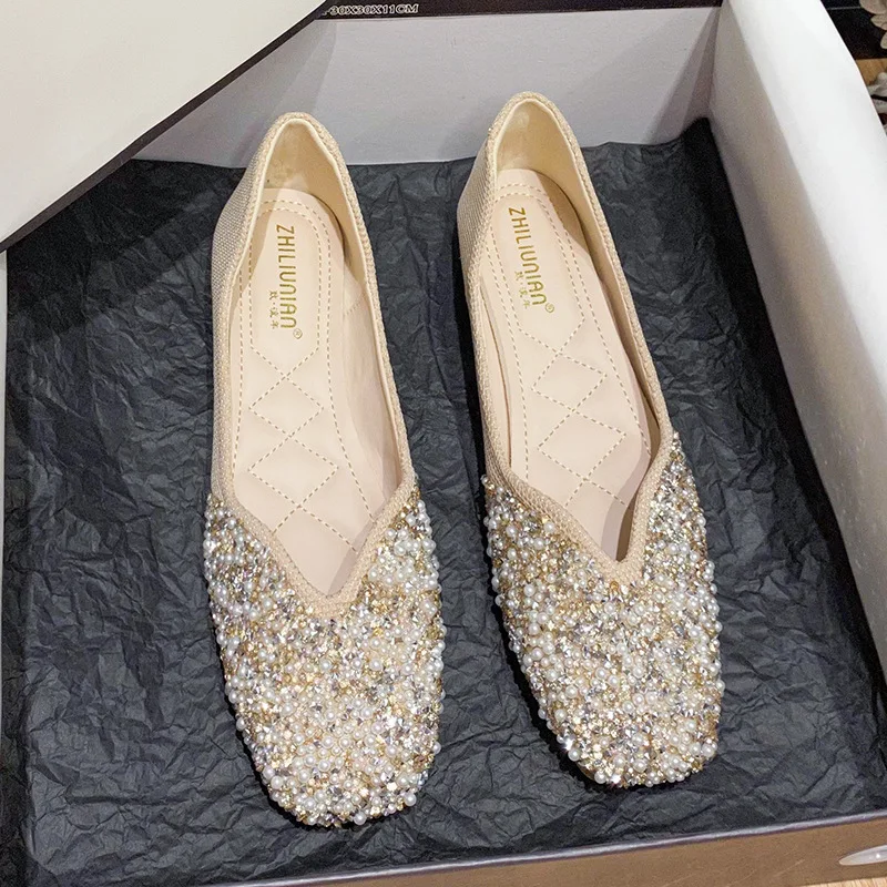 

Женские туфли на плоской подошве, размеры 41-43