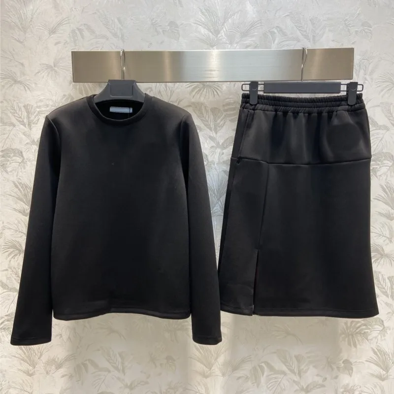 

2023 Women's Clothing Dress classic pullover hoodie with elastic waist half skirt suit Autumn Winter New 1205