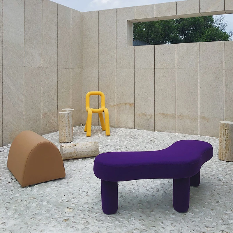 

Customized Nordic modern minimalist clothing store equipotential stool designer sofa stool balcony bedroom light luxury bed