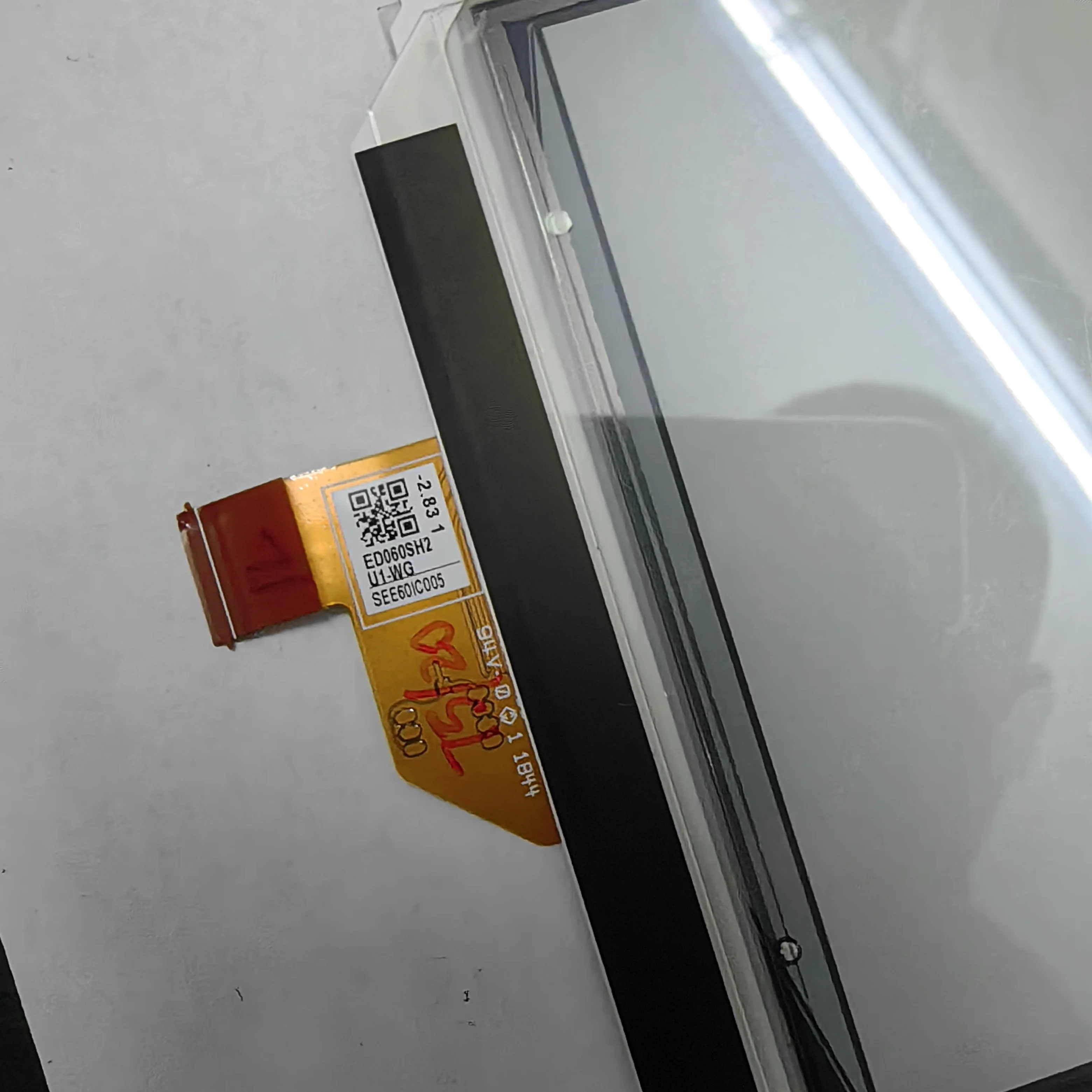 Toque, Tela com Luz de Fundo, 10ª Geração, ED060SH2, 2019, 6