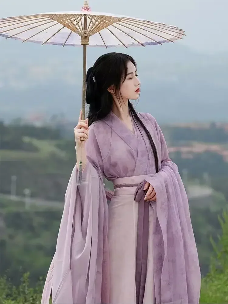 Рисунок 6 - Женское платье Hanfu