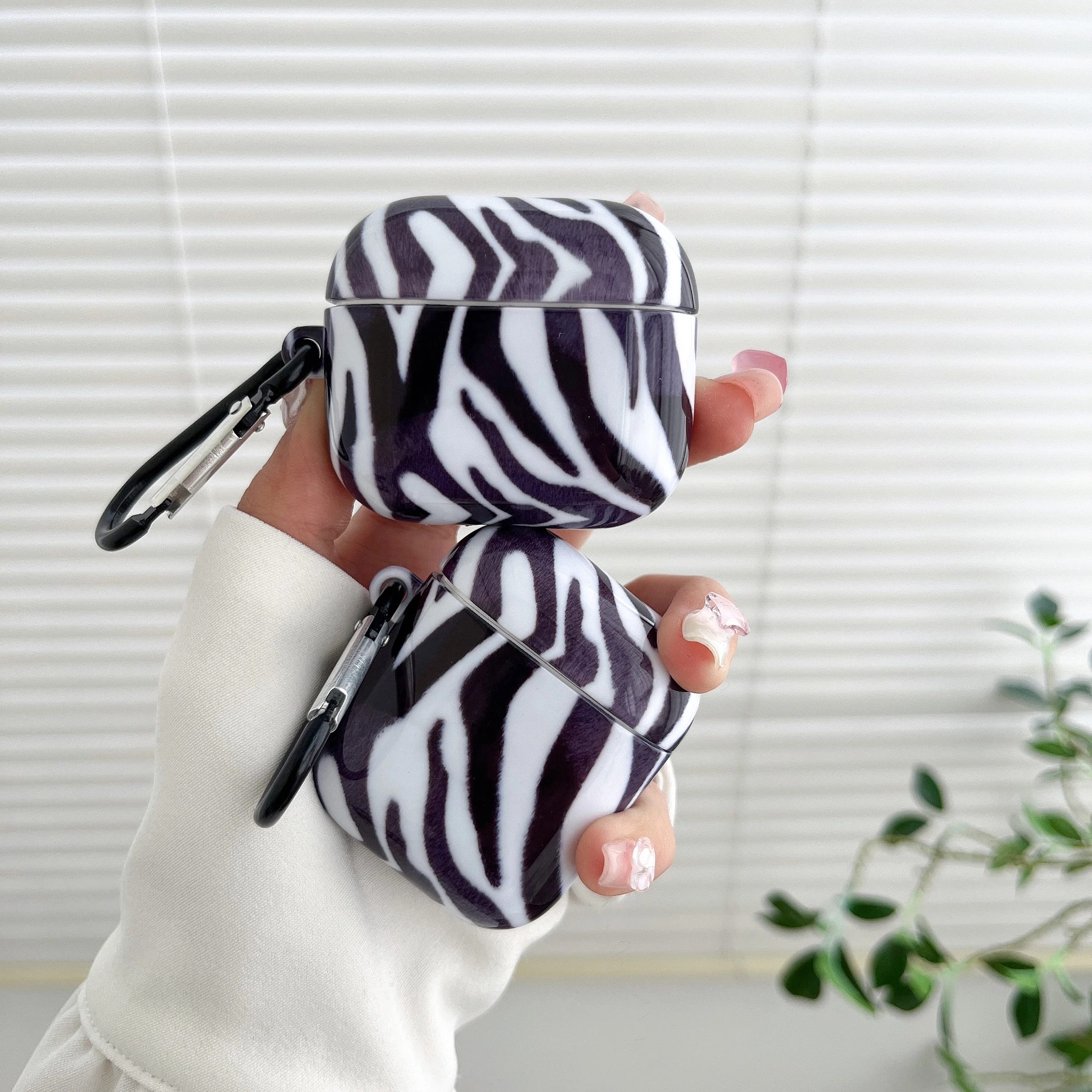 Simple Zebra Pattern AirPods Case
