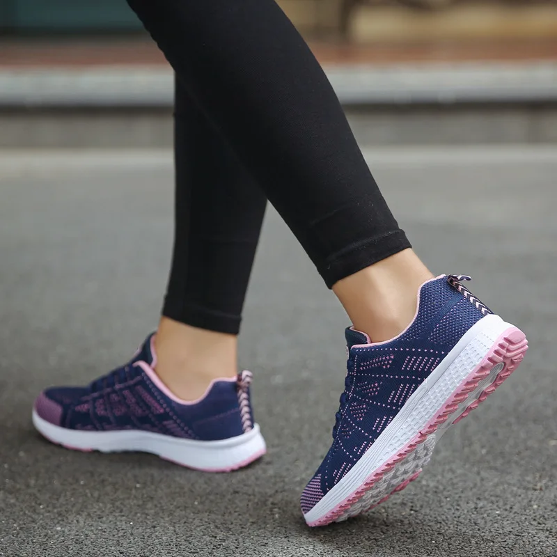 

Women Thornless Golfing Shoes Summer New TN Ladies Sports Shoes Light Breathable Comfortable Grass Walking Shoes Golf Sneakers