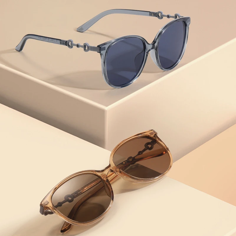 

Fashion Women Polarized Sunglasses Frame New Female Stylish Quality Sunglasses Shaes Multi Colors Woman Sunshades LS327