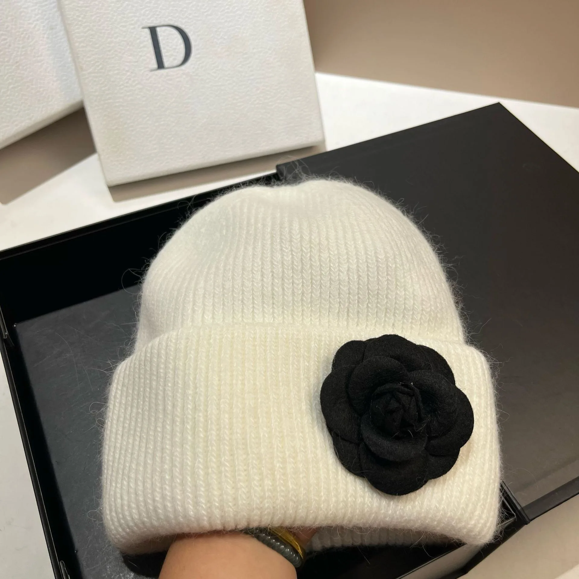 Luxus Marke Kamelie Winter Mützen für Frauen Echt Kaninchen Fell Gestrickte Hut Wolle Skullies Dame Warm Walking Motorhaube Kalten Kappe – Detail 9