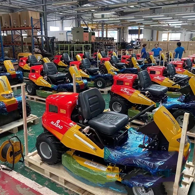 Hot 4WD Ride On Lawn Mower Garden EPA CE 4x4 Four-wheel Drive Riding Lawn Mower Tractor 3