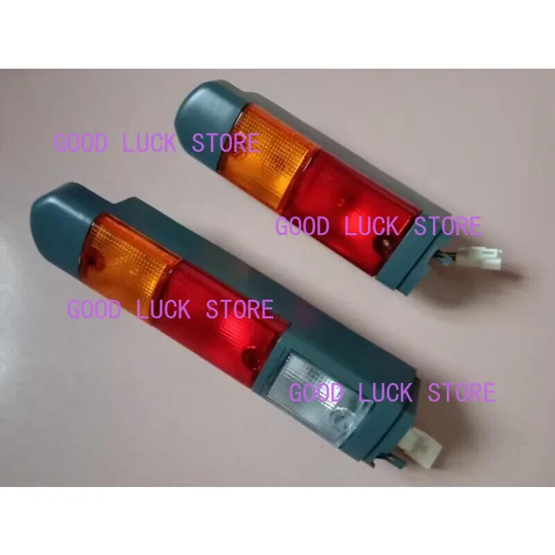 Forklift Spare Parts Used for Toyota Rear Lamp Assy 56640-30510-71 / 56640-30511-71 / 56640-23320-71/ 56640-23321-71