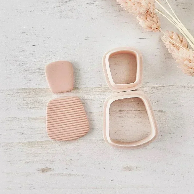 Polymer Clay Cutter 2Pcs/Set Geometric Hollow Shape Polymer Clay Mold Cutters DIY Earring Jewelry Pottery Clay Cutting Tools