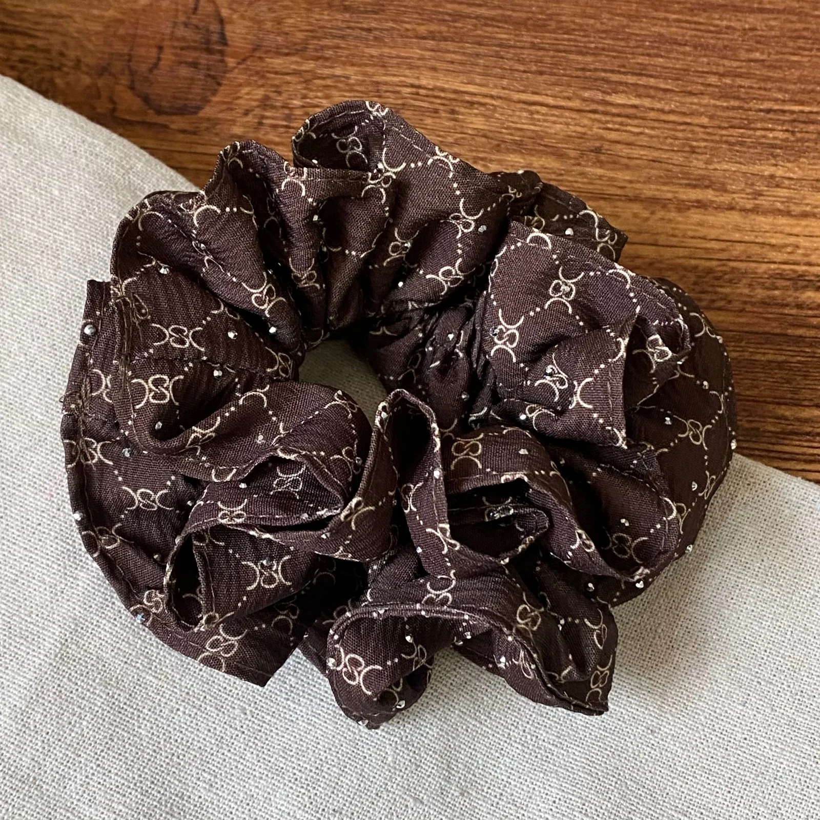 1PC  Scrunchies Women's Glittery Patterned Hair Accessories Elastic Hair Ties For Daily, Party, Gift, Fashionable Looks