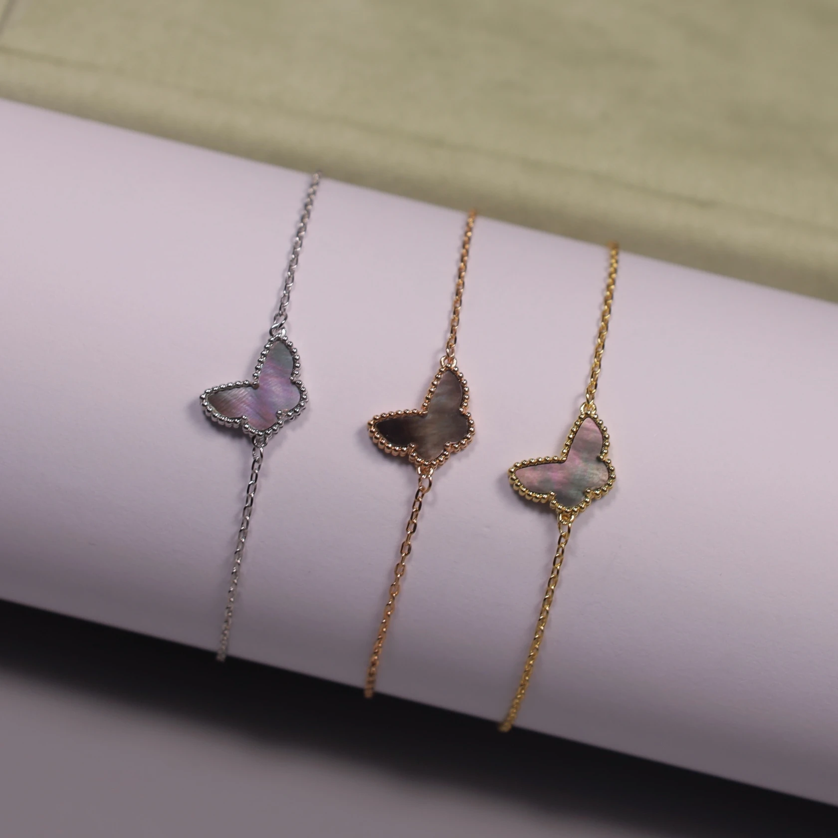 

Classic 925 Sterling Silver Gray Mother-of-pearl Mini Butterfly Bracelet Women's Fashion Brand Banquet Luxury Jewelry Gift