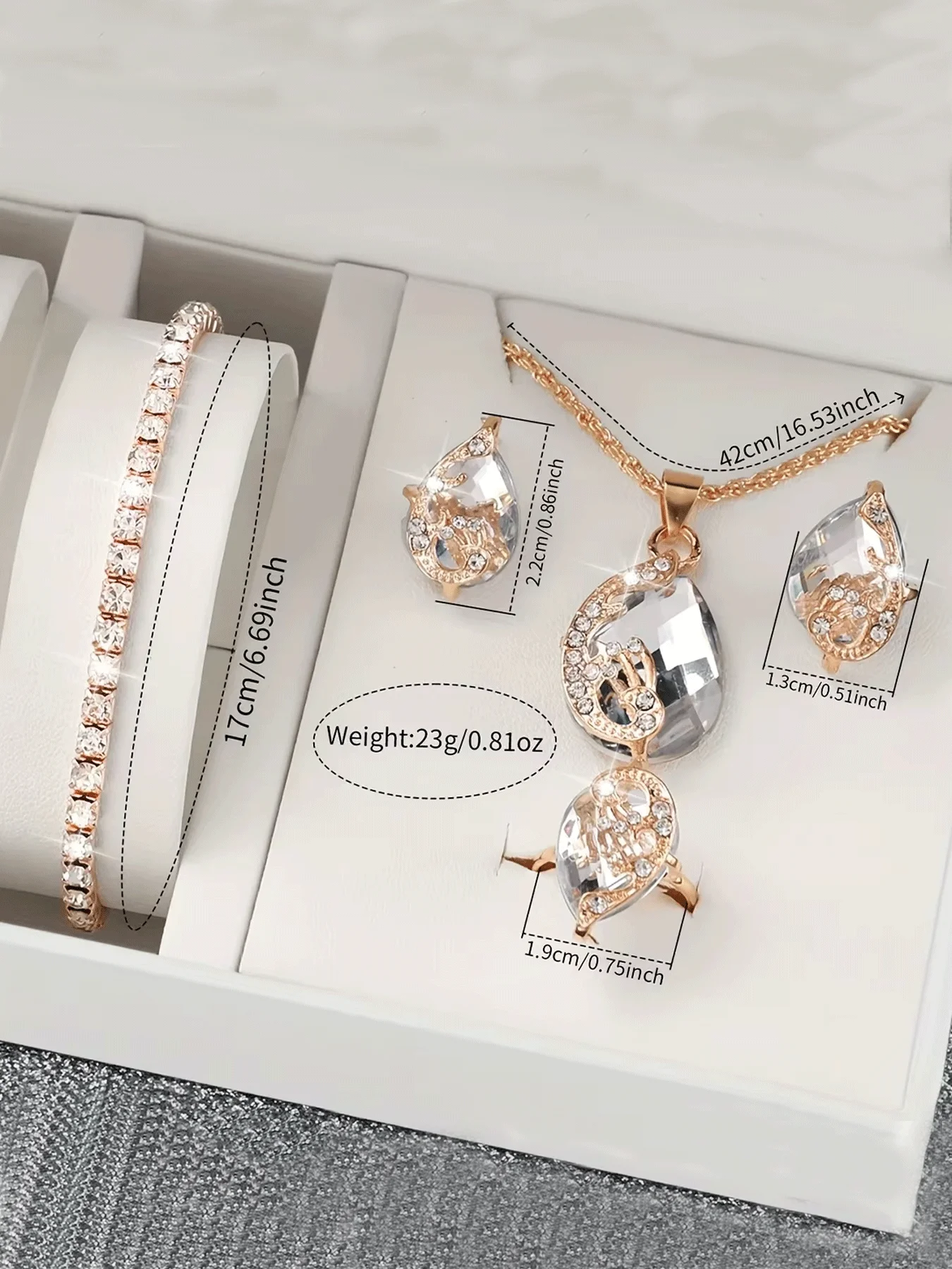 6pcs/set White Round Quartz Watch PU Leather Strap Zinc Alloy Pointer Zinc Alloy Case And Rhinestone