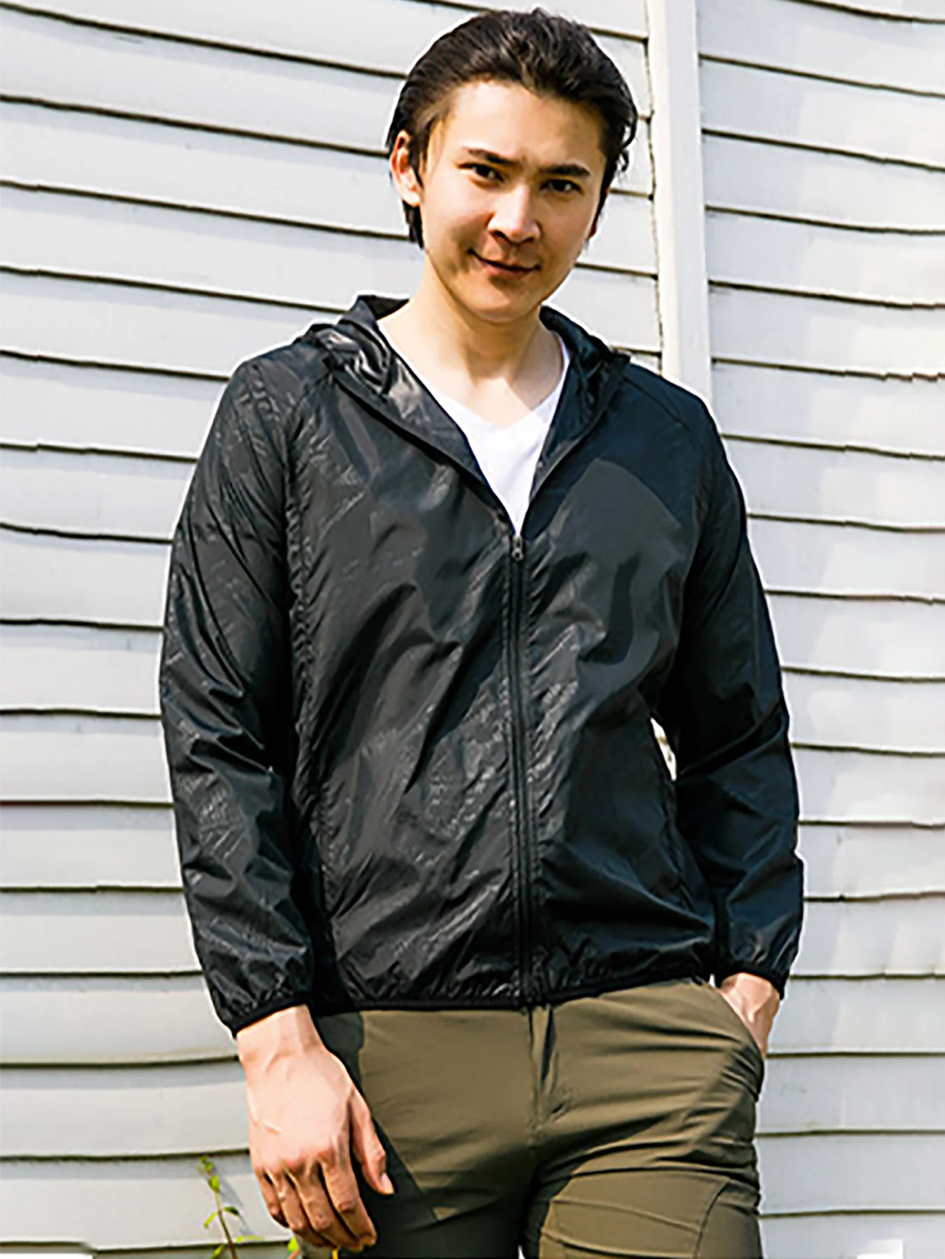 Unisex Waterproof Windbreaker Jacket – Lightweight Outdoor Rain and Sun Protection