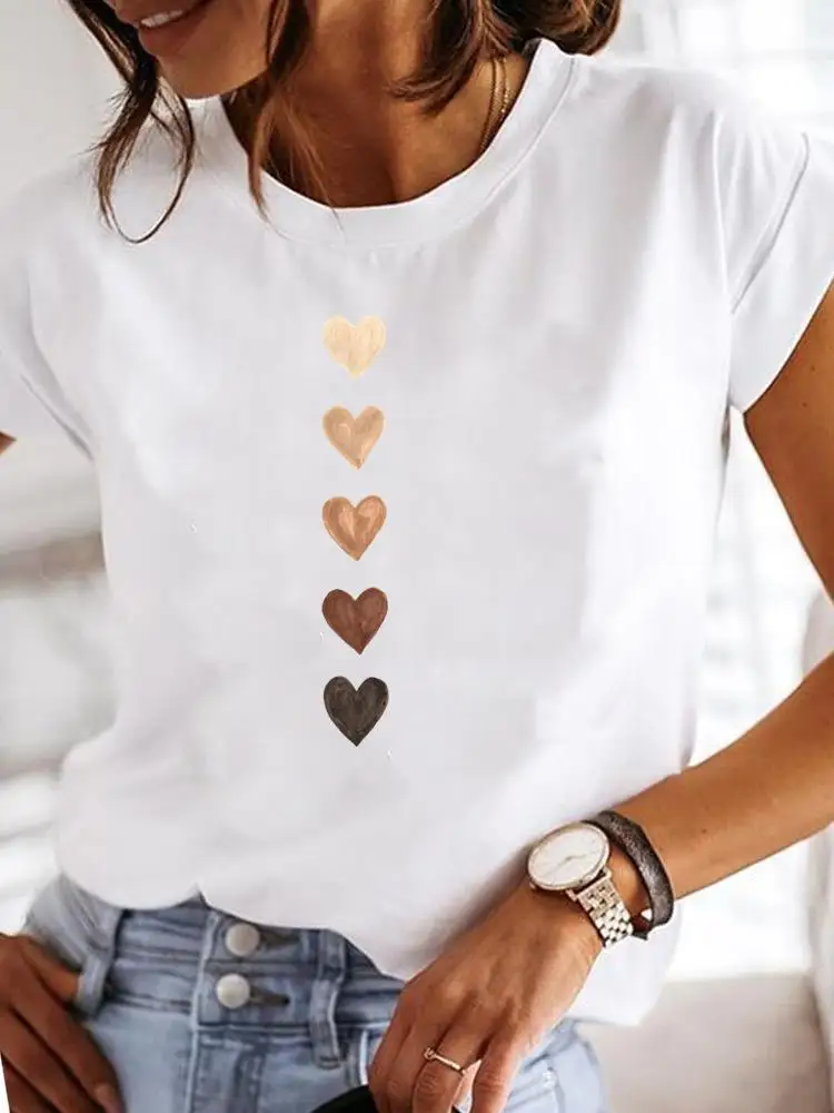 Camiseta estampada informal de manga corta para mujer, ropa con estampado de corazón de amor, acuarela, dulce, Verano