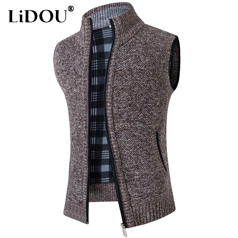 2023 Autumn Winter New Solid Color Fashion Stand Collar Sleeveless Tank Top Man Casual Loose Zipper Pockets Warm Knitting Vest