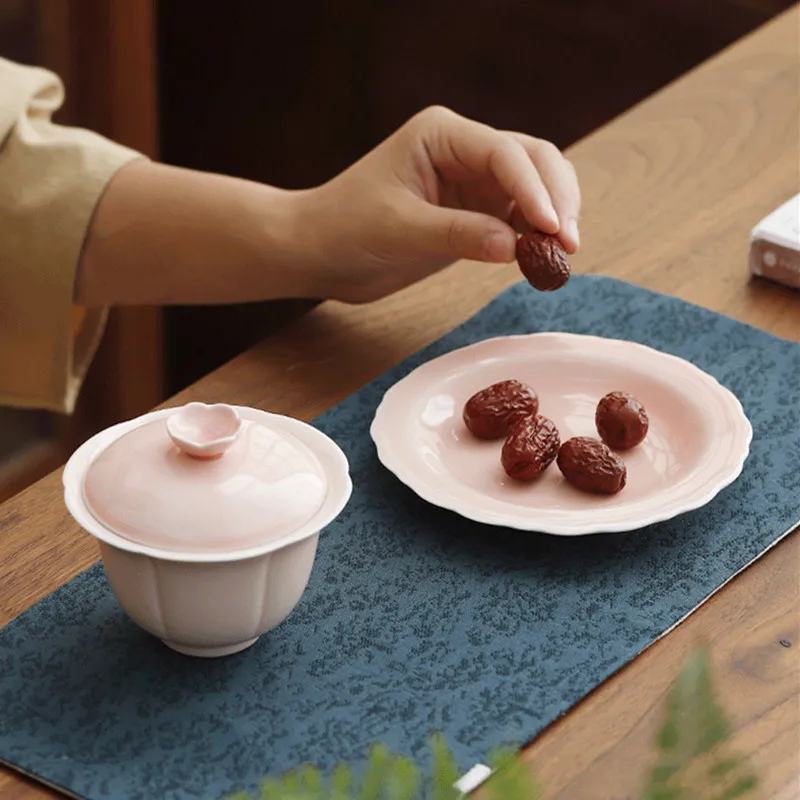 160ml Chinese Cherry Blossom Ceramic Gaiwan Handmade White Porcelain Tea Tureen Teacup Household Tea Bowl Portable Teaware