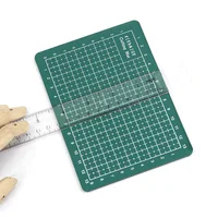 4 colorxiehaige 15*11Double-Sided PVC A6 Cutting Mat Multipurpose Self Healing Cutting Mats for Durable Paper Mat for Cutting 6