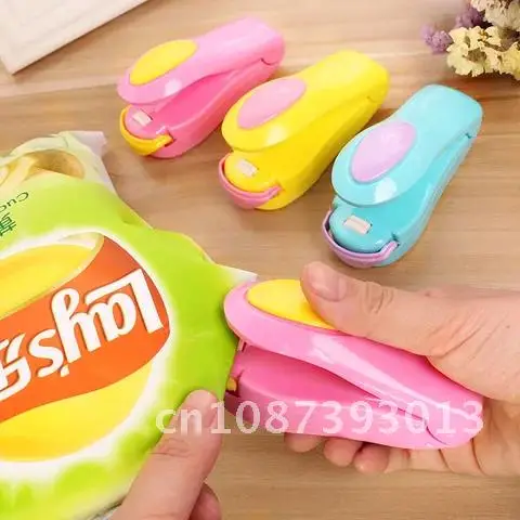 

Accessories Kitchen Tools Mini Portable Food Clip Heat Sealing Machine Sealer Home Snack Bag Sealer Utensils Kitchen Gadget