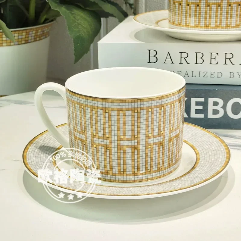 Ceramic Coffee Cup Set Coffee Mug Milk Drinking Cups with Handle Cup and Plate Set Bone China Tea Cup Gift with Original Box