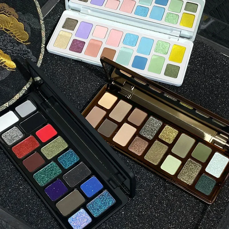 Vibrant Earth and Ocean Eyeshadow Palette – Creative Beauty Collection