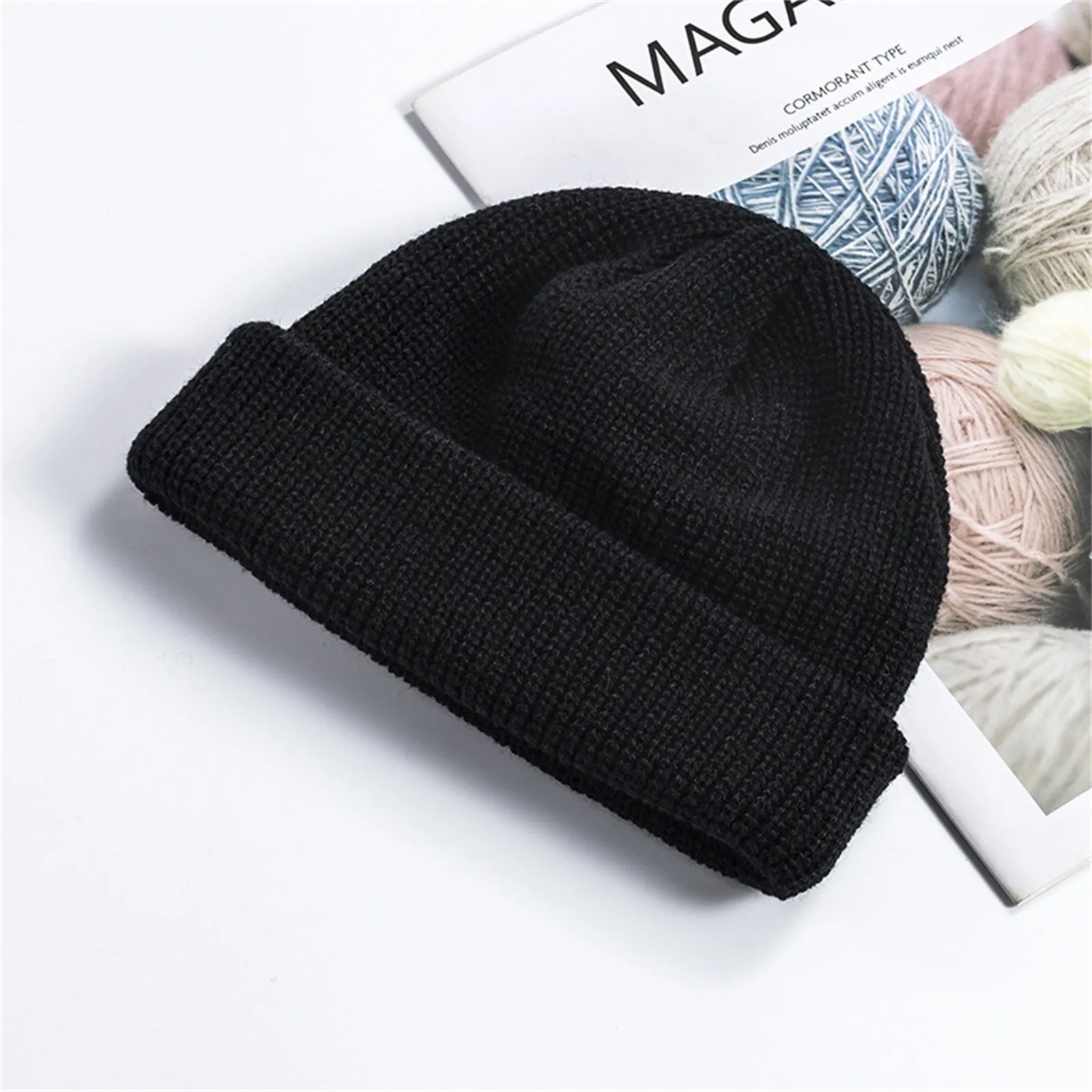 Men's and Women's Knit Warm Hats Solid Color Cute Chunky Caps Knitted Stretchable Warm Winter Windproof Red White Black Hat