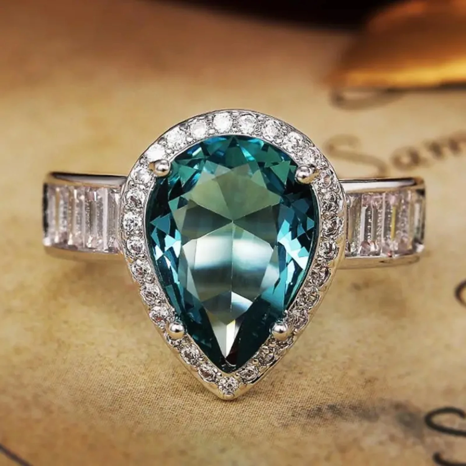 Exquisite and Stunning Water-drop Blue Zircon Engagement Ring with Sparkling Gemstone-Elegant Design for Women's Wedding Band