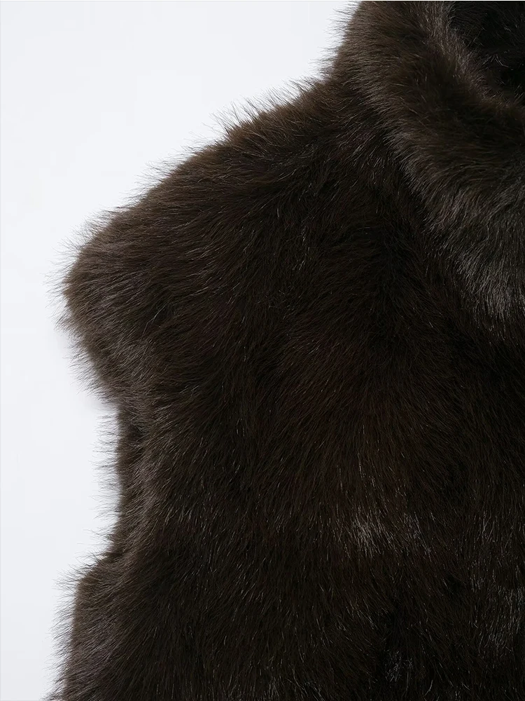 Faux Fur Vest Top Women Fashion Turtleneck Fluffy Vests Coat 2025 Winter Female Elegant Sleeveless Jacket Waistcoat Outerwear