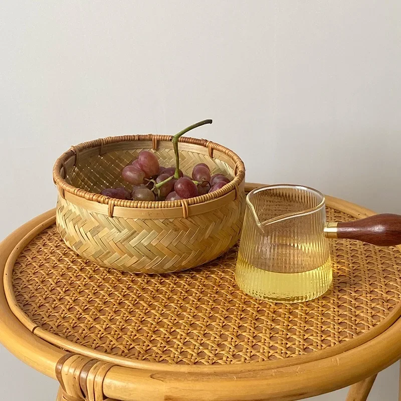 Woven Bamboo Basket Simple Natural Color Round Wicker Bread Basket Handmade Handmade Bamboo Basket Home Shop Display 3