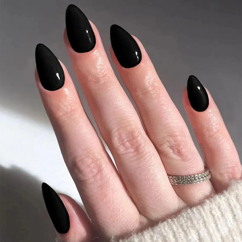 24 faux ongles amande noirs press on avec kit d'application_voghion.com