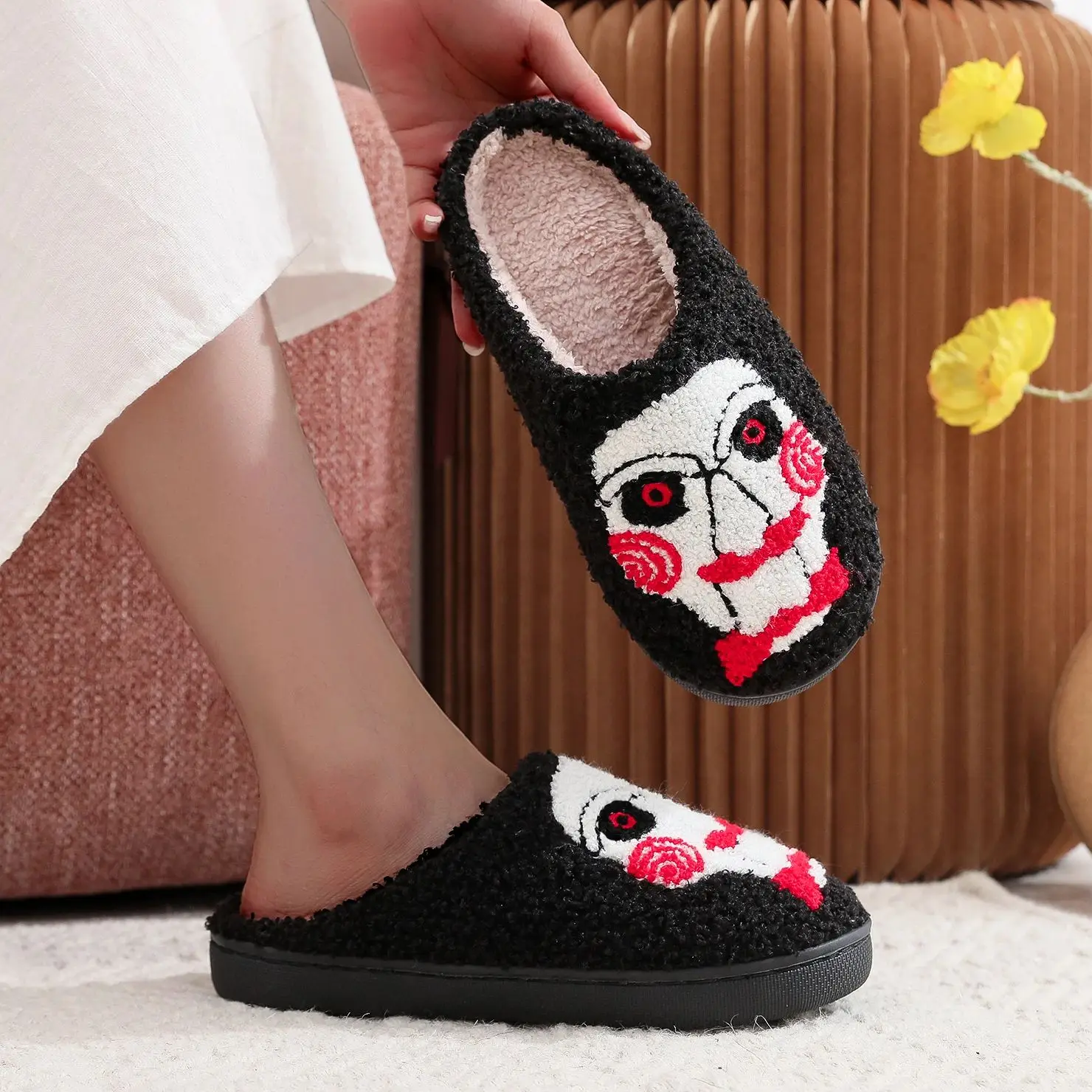 Horror Movie Chainsaw Horror Skull Pattern fashion Embroidery stuffed Home Thick Sole plaid Furry Cotton Slippers Personality Warm Non-Slip Indoor Slippers Men Women Can Wear Halloween Christmas Gift 2