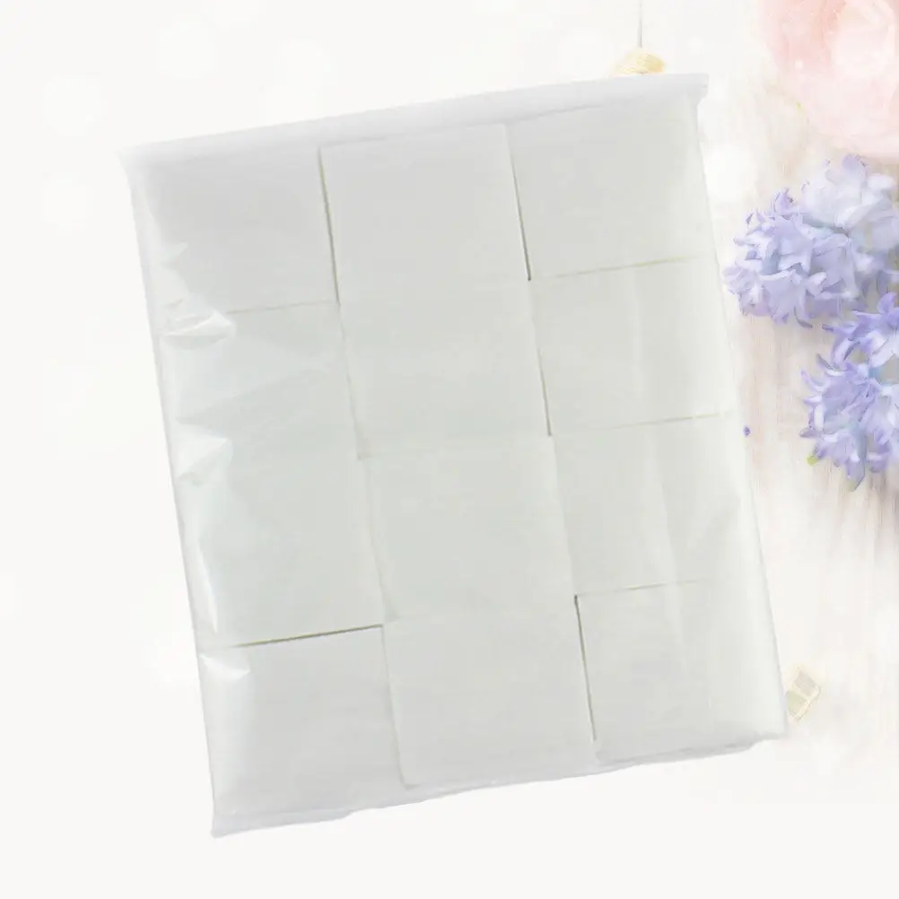 1200Pcs 메이크업 코튼 패드 안전하고 무취의 부드러운 질감 메이크업 제거를 위한 페이셜 코튼 패드 네일 폴리쉬 리무버 스킨 케어