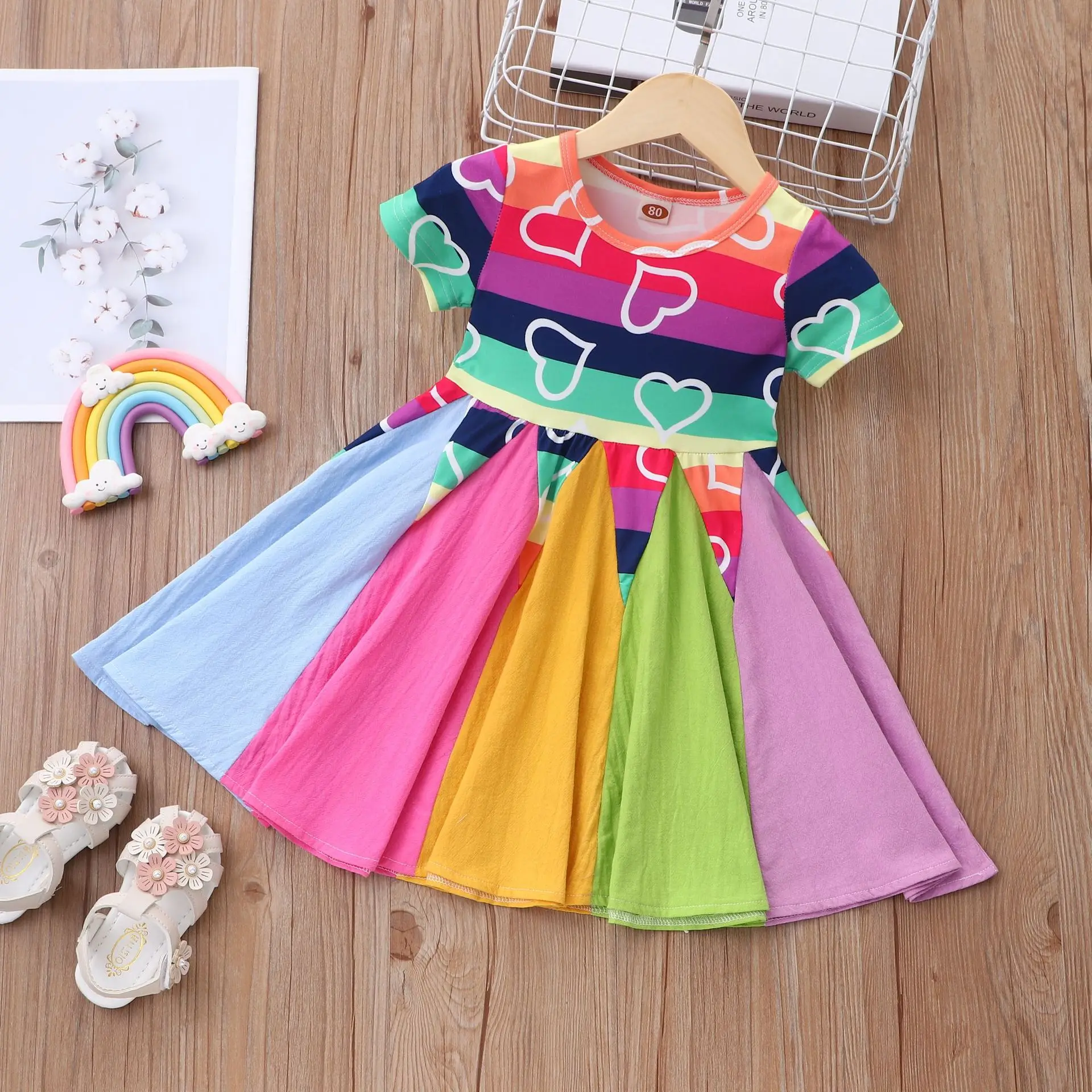 

2023 Summer New Arrival Girls Short Sleeve O Neck Print Heart Rainbow Multi Designer Cute Party Dress Custume 18M-8T