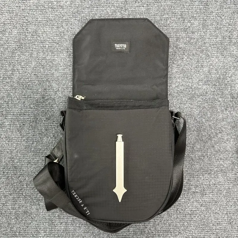 Trapstar Cobra T Bag Black/Silver, 53 OFF