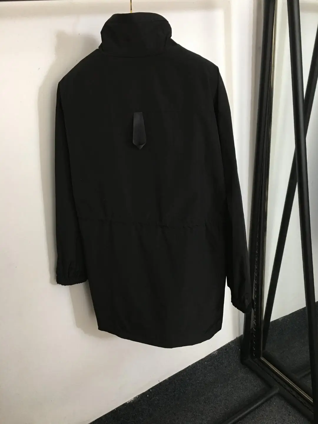 

Drawstring Waist Loose Solid Color Collar Long-Sleeve Jacket
