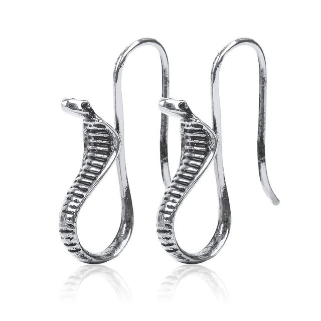 Punk Styles Gold Crystals Snake Stud Earrings for Women Party Retro Stud Earings Hip Hop Street Punk Jewelry Girl Gifts