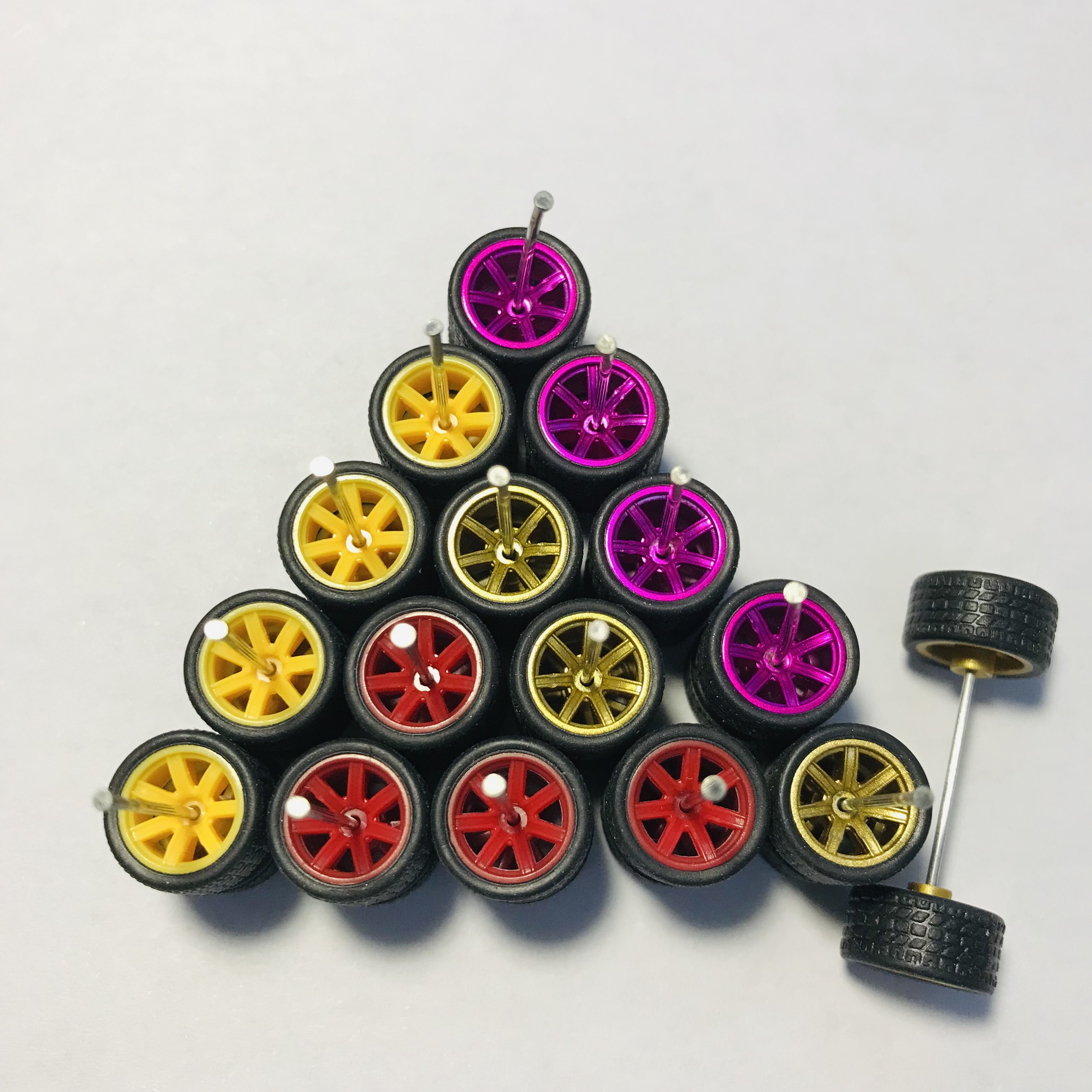 11mm wheels for 1/64 Scale Alloy Car Models 7 spoke 1/64 wheels with 1/64 Tires + Axles for Hot Wheel/Matchbox/Domeka/Tomy 1:64