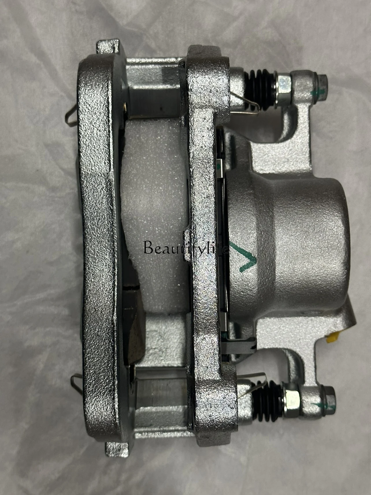 Splus Front Cylinder Front Caliper with Brake Pad Auto Parts