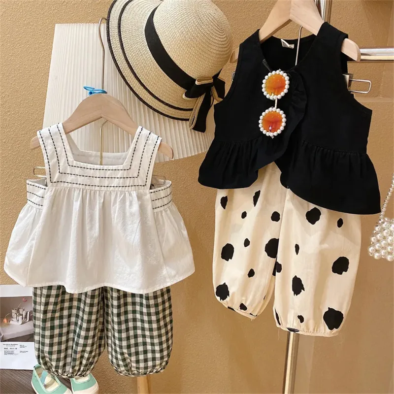 

Girls Sweet 2Pcs Suit Summer Children Baby Kids Sleeveless T-shirt + Dot Pants Suit Children's Clothing
