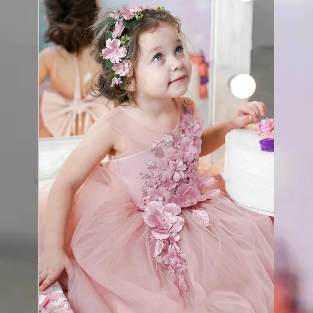 

Cute Beaded Floral Applique Flower Girl Dress Tulle Puffy A-lien Pageant Princess Gowns Bow Outfits Toddler Child Christmas Gown