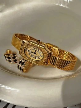 1 Piece of New Golden French Classic Retro Style High-End Elegant Small and Exquisite Women's Waterproof Quartz Watch Stainless Steel Strap Rectangular Carved Dial with Arabic Scale Fashion Literary Casual Simple Niche Design Elegant Charming Suitable for Daily Wear and Birthday Gifts