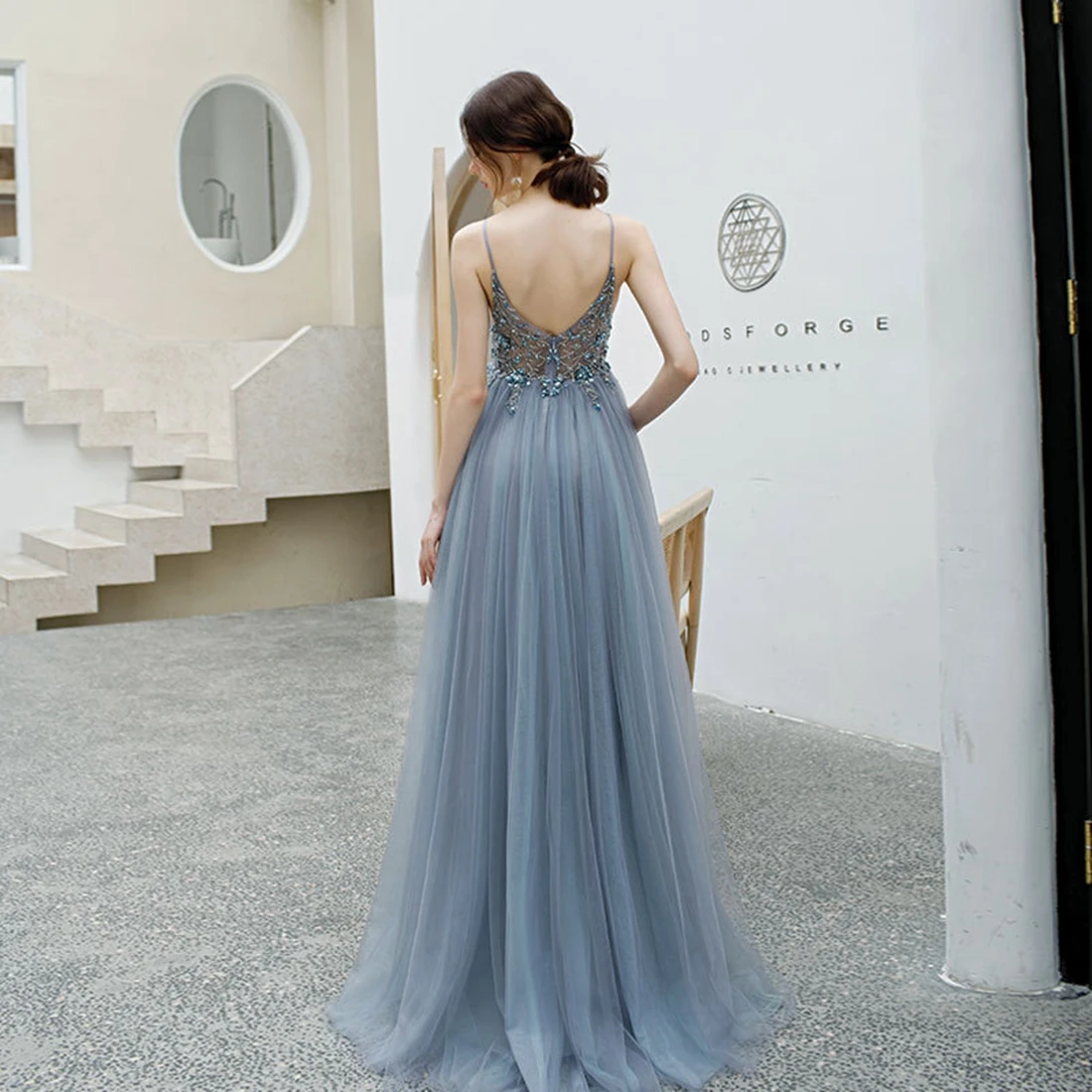 Forest Style A-Line Prom Dresses V-Neck Embroidered Tulle Floor-Length Party Dress