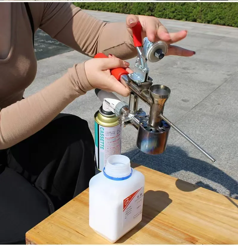 Oxalic Acid Gas Vaporizer for Varroa Mite Treatment: A Beekeeper's  Real-World Review