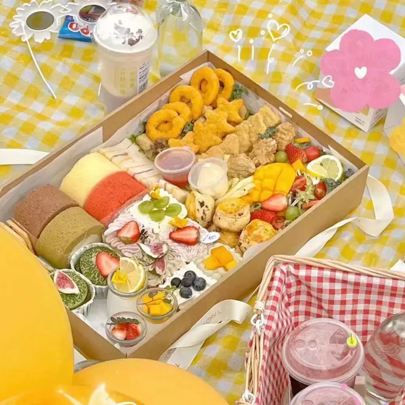 Disposable Kraft Paper Picnic Box Outdoor Picnic Camping Dessert
