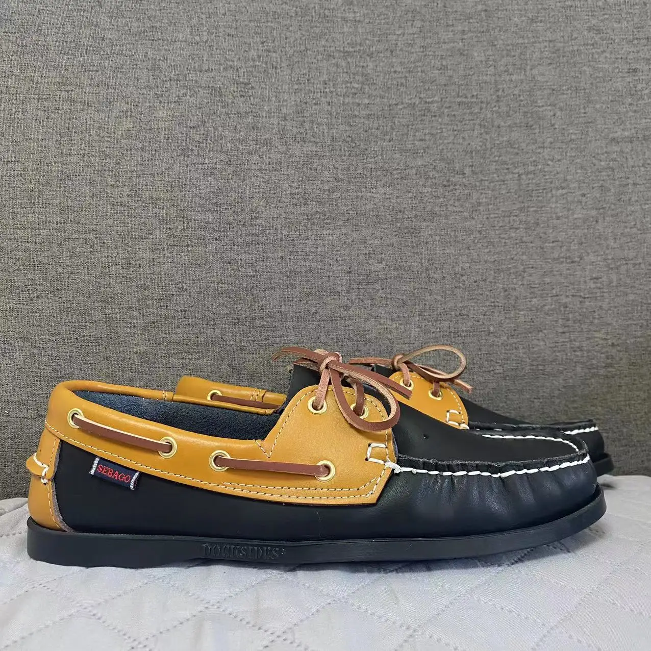 

Men Authentic Sebago Docksides Shoes - Premium Leather Moc Toe Lace Up Boat Shoes AB015