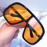 Lunettes de soleil masque vintage à grande monture pour femme, style mode, avec verres dégradés, protection UV400, idéales pour la conduite en extérieur 5