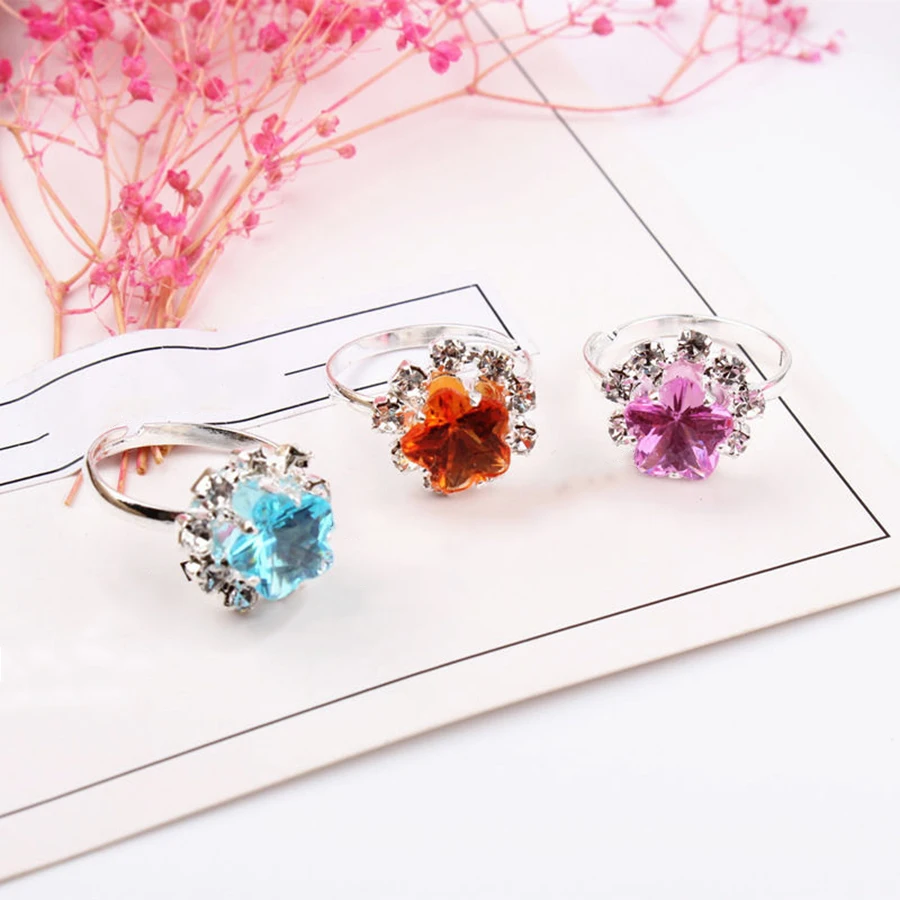12pcs/Box Children Crystal Ring Toys Girl Dress up Jewelry Toys Style Random Ship Boxed Cartoon Decorative Ring Gift for Kids